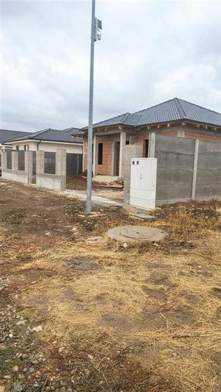 Casă cu 3 camere cu Teren 500 Mp în Sântandrei