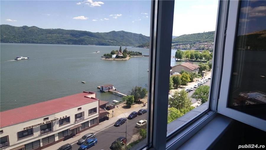 Apartament cu 2 camere decomandat în Orșova