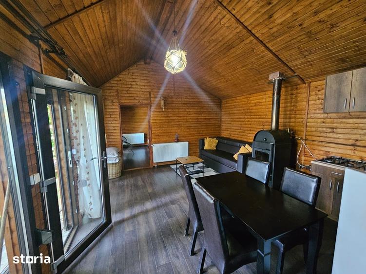 Casă cu 3 camere cu Teren 2500 Mp în Arefu