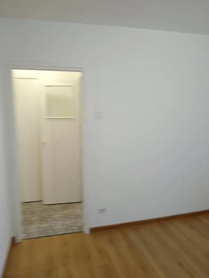 Apartament cu 2 camere semidecomandat în Costin Georgian