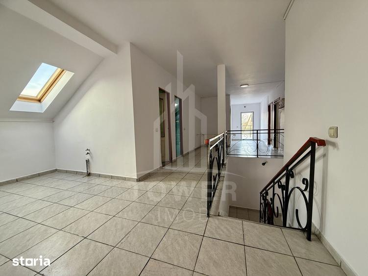 Casă cu 8 camere cu Teren 601 Mp în Turnișor