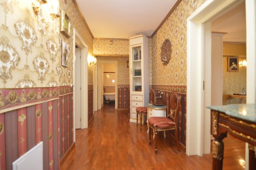 Apartament cu 3 camere decomandat, mobilat în Unirii