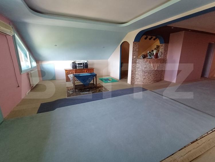 Casă cu 8 camere, 400 mp, 15 ari teren, Salcea - 8