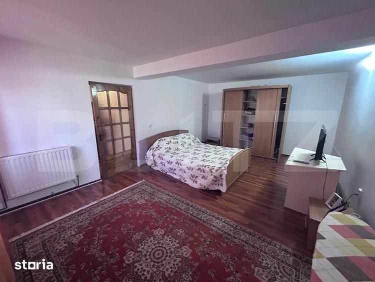 Casă cu 5 camere cu Teren 1000 Mp în Primăverii