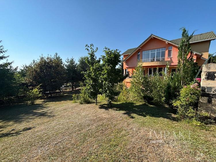Casă individuală cu 5 camere cu Canalizare în Făget