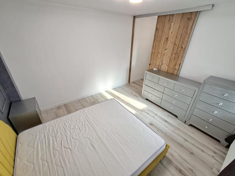 Apartament cu 2 camere semidecomandat, mobilat în Florești — fotografia 3
