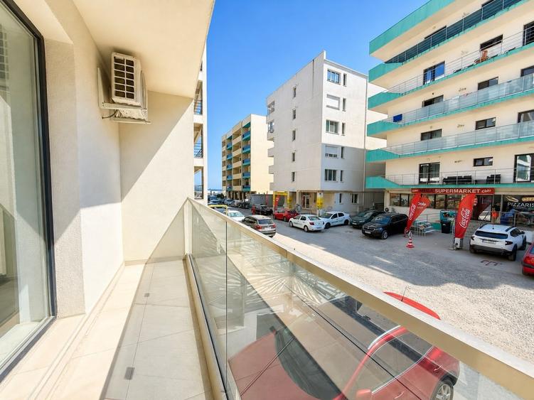 Apartament cu 2 camere decomandat în Năvodari