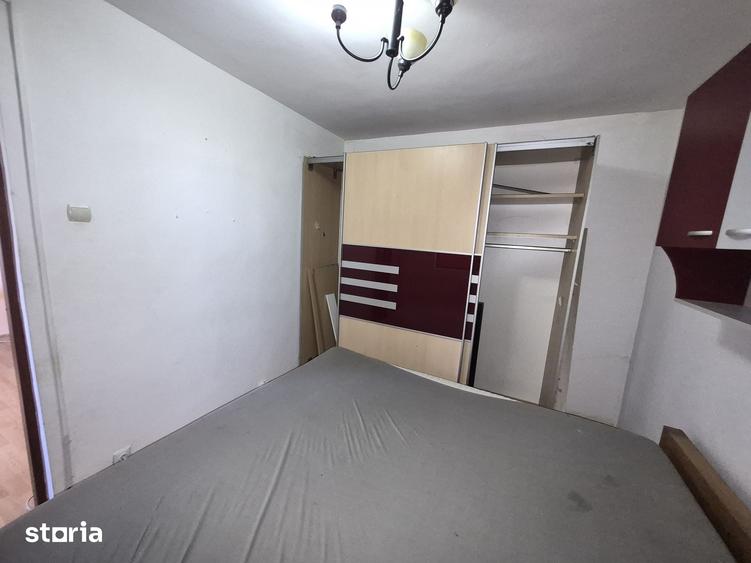 Apartament cu 2 camere semidecomandat în Mircea cel Bătrân