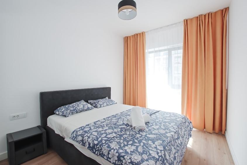Apartament cu 2 camere semidecomandat, mobilat în Baza 3