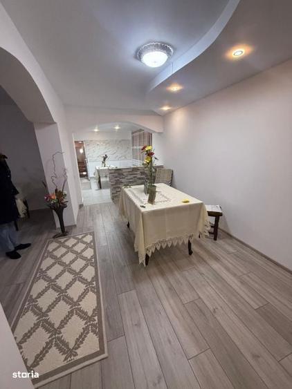 Casă cu 4 camere cu Teren 1267 Mp în Ciorani