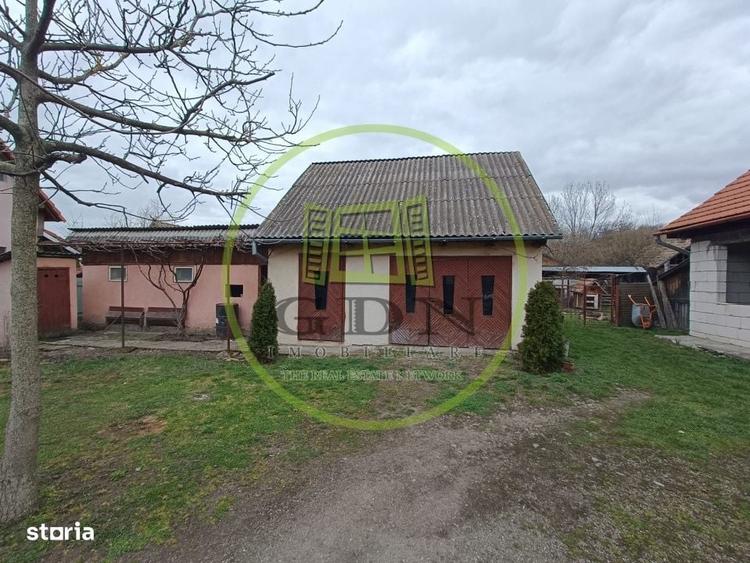 Casă cu 4 camere în Ideciu de Sus