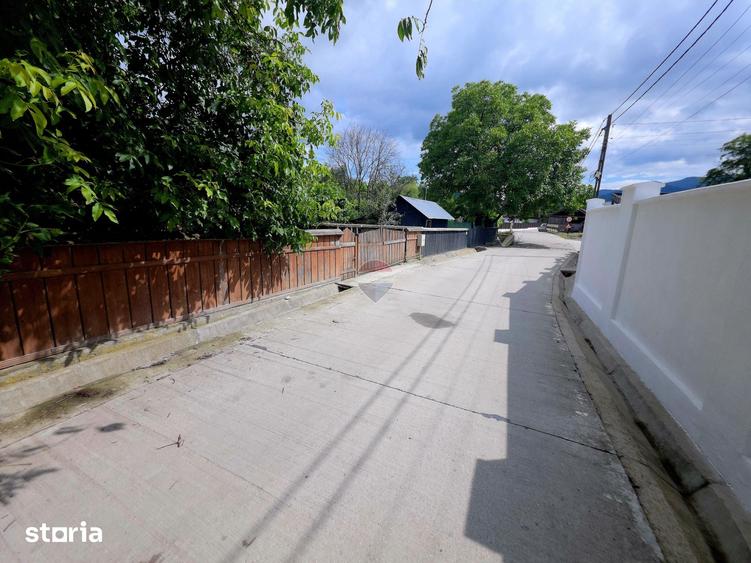 Casă cu 3 camere cu Teren 803 Mp în Alexandru cel Bun