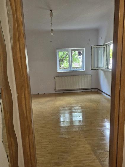 apartament 2 camere la curte - 5