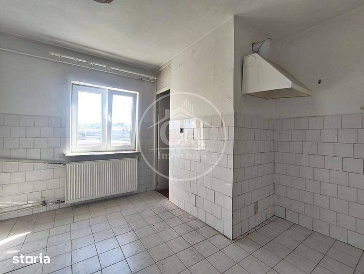Apartament cu 2 camere decomandat în Rogerius