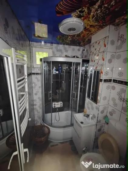 Apartament cu 2 camere decomandat în Faleză