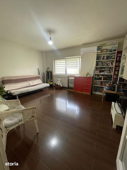Apartament cu 3 camere decomandat, mobilat în 13 Septembrie