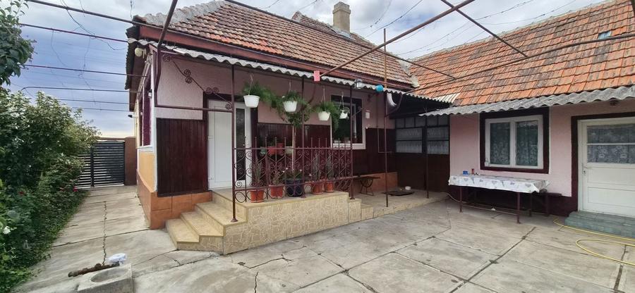 Casă cu 2 camere în Șofronea