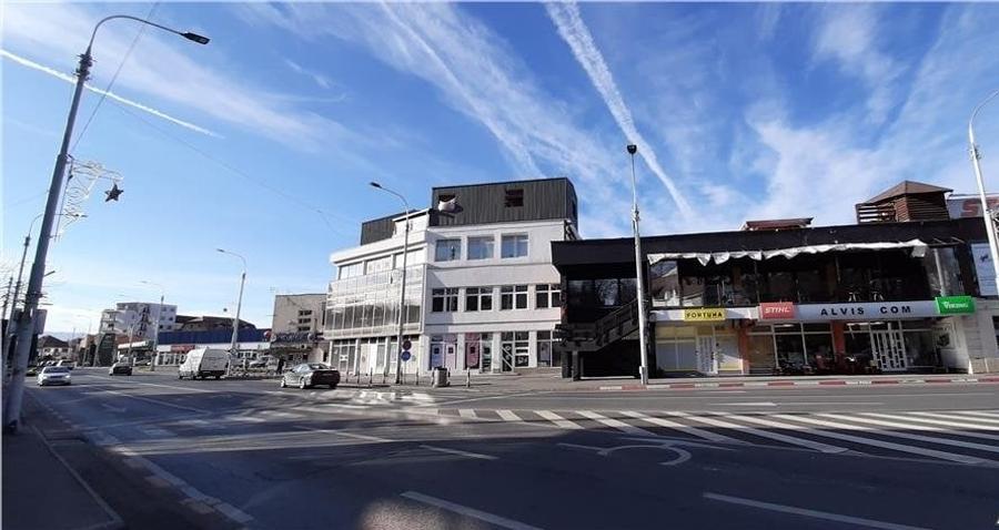 Spațiu comercial, de 1,013 mp, în Central