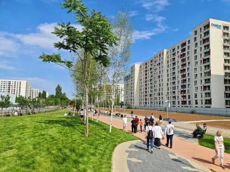 Apartament cu 2 camere decomandat în Drumul Taberei