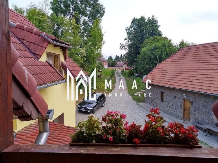 Casă cu 10 camere cu Canalizare în Cârța