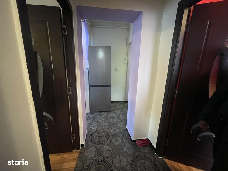Vanzare Apartament 2 camere decomandat str 13 Decembrie zona Rulmentul - 3