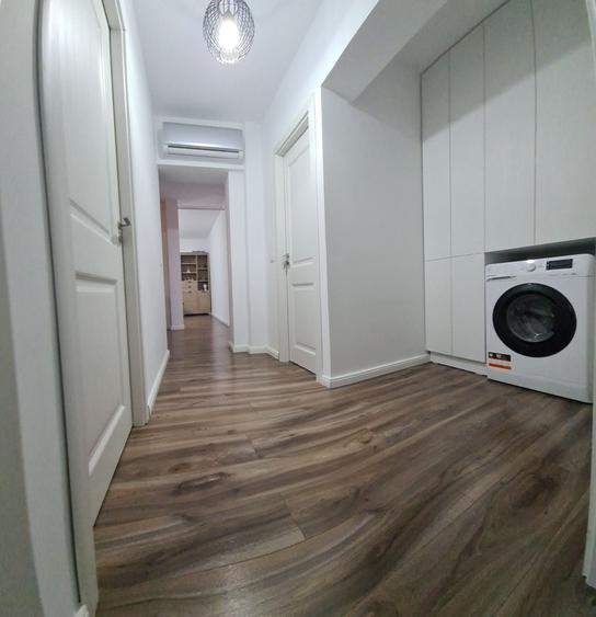 Apartament cu 3 camere decomandat în Alexandru cel Bun