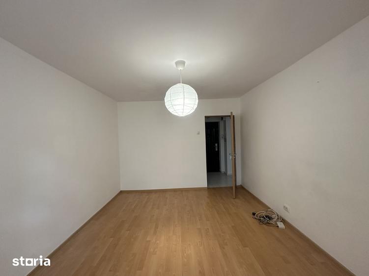 Apartament cu 2 camere decomandat în Vest