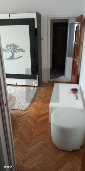 Apartament cu 4 camere în Drumul Taberei