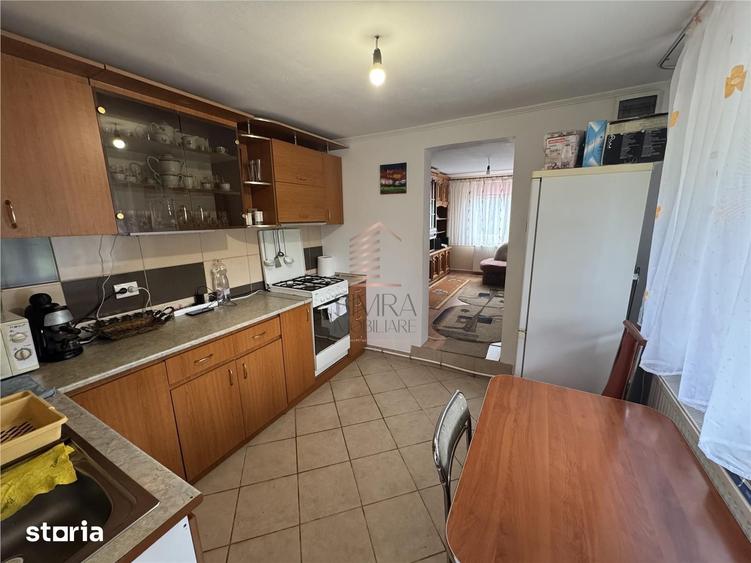 Casă cu 4 camere cu Teren 3300 Mp în Hidiș