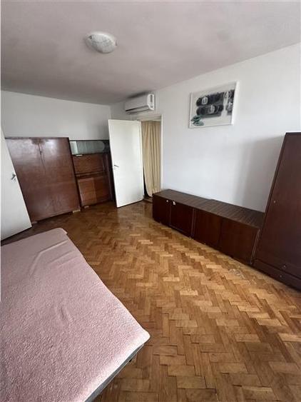 Apartament cu 2 camere semidecomandat în Circumvalațiunii
