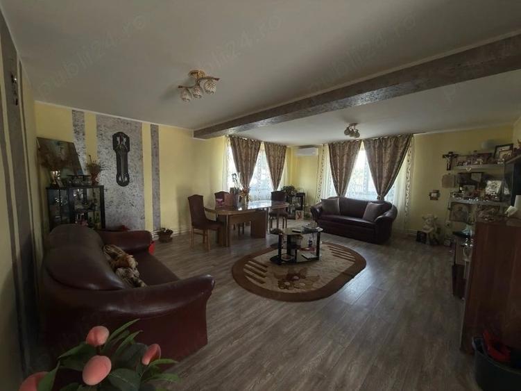 Casă cu 3 camere cu Teren 470 Mp în Central