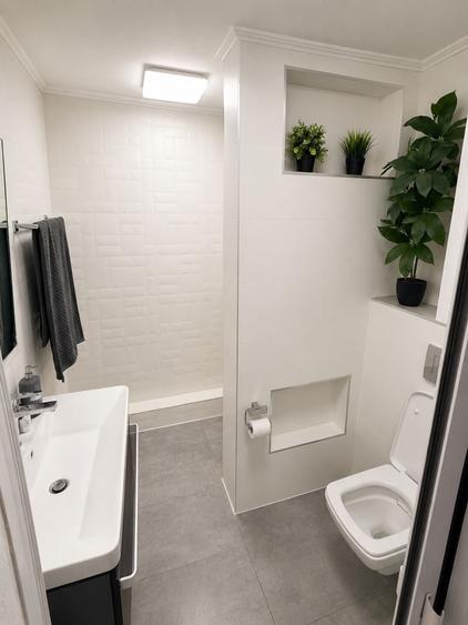 Apartament cu 4 camere decomandat în Ultracentral