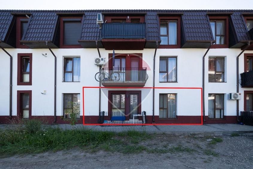 Apartament cu 2 camere decomandat în Tractorul