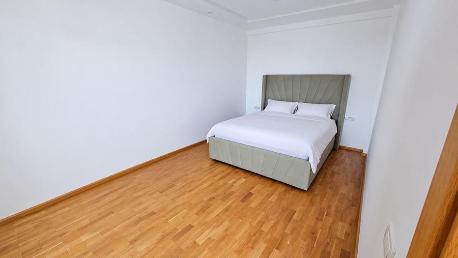 Duplex cu 15 camere cu Piscina în Brănești