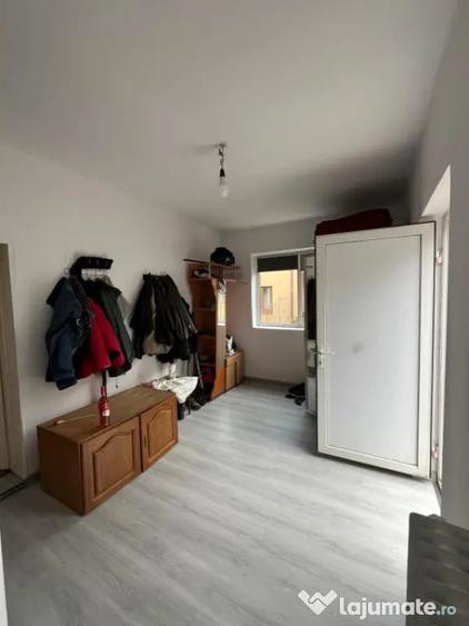 Apartament 3 camere 160 mp | beci 80 mp | gradina 160 mp | z - 6
