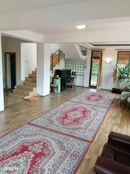 Casă cu Teren 1200 Mp în Ghencea