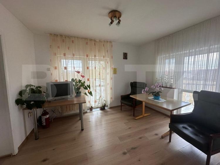 Casă individuală cu 13 camere cu Teren 850 Mp în Bărăbanț