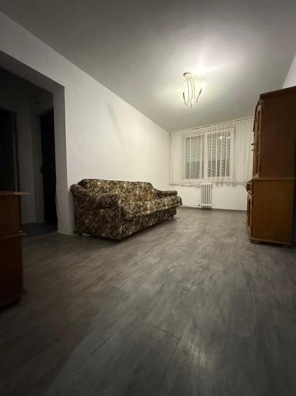 Apartament cu 2 camere decomandat în Exterior Vest