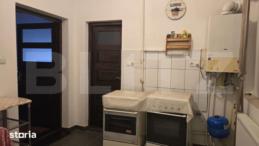Casa 6 camere, 227 mp, teren 444 mp, zona Nord - 12
