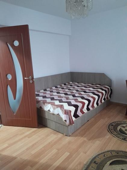 Garsonieră decomandată în Ostroveni