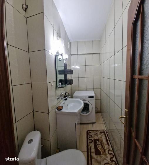 Apartament cu 4 camere decomandat în Central