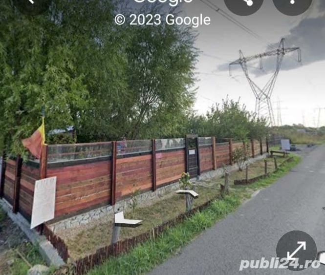 Teren de 2500 mp, în Est