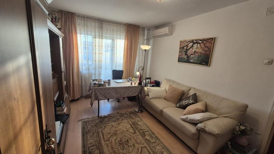 Apartament cu 3 camere decomandat, mobilat în Teiul Doamnei