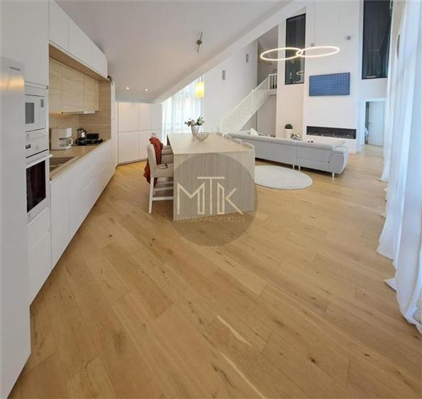 Penthouse cu 5 camere decomandat, mobilat în Furnica