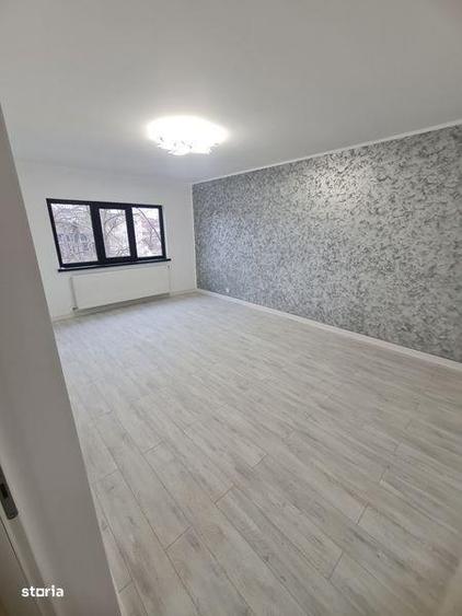 Vind 2camere decomandate et2 liceu auto - 7