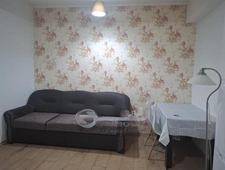 Apartament cu 2 camere decomandat în Tătărași