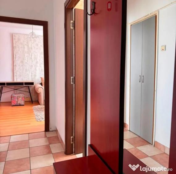 Apartament cu 2 camere semidecomandat în Gară
