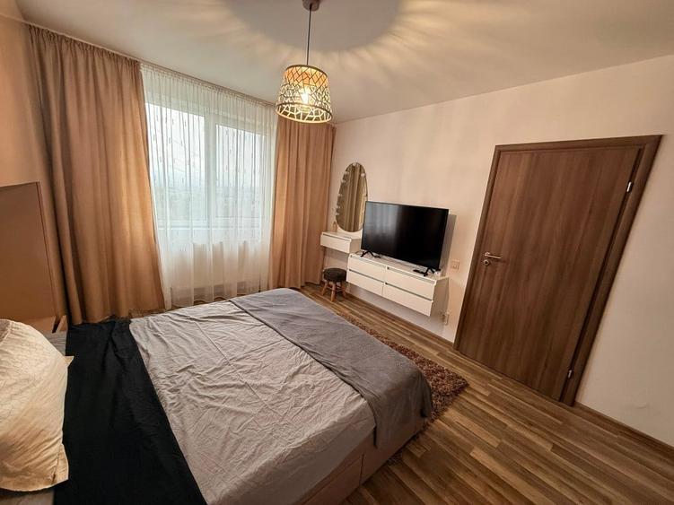 Apartament 2 camere semidecomandat zona Razoare - 11
