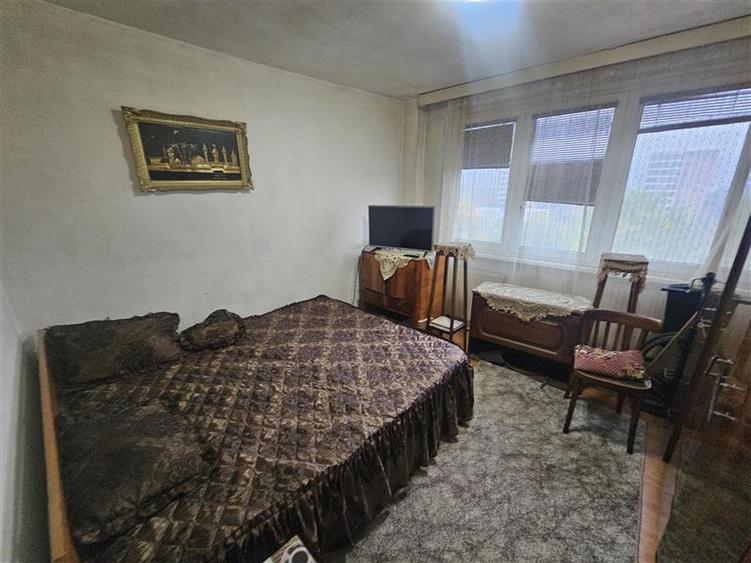 Apartament cu 2 camere semidecomandat în Micro I