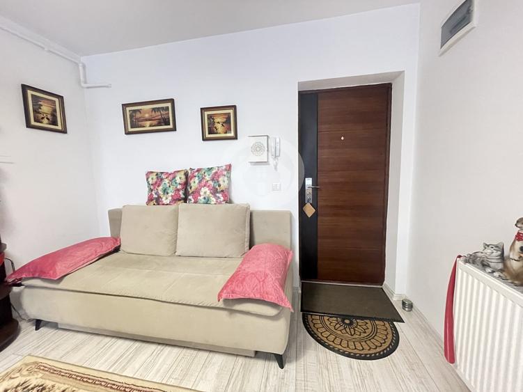 Apartament cu 2 camere decomandat, mobilat în Vest